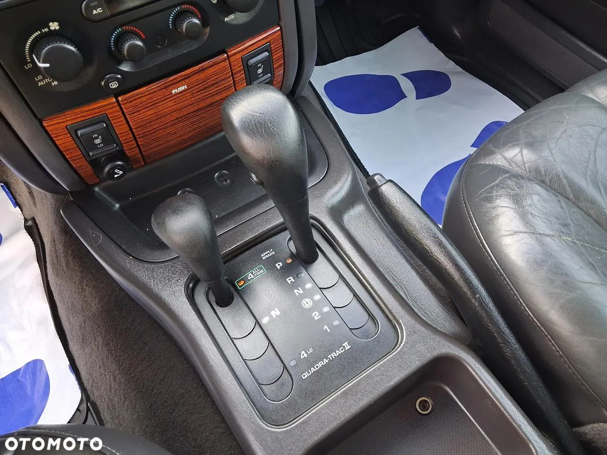 Jeep Grand Cherokee 4.7 Limited - 31