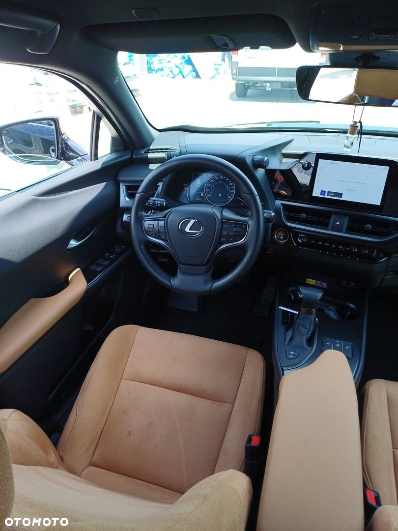 Lexus UX 250h GPF Business 2WD - 11