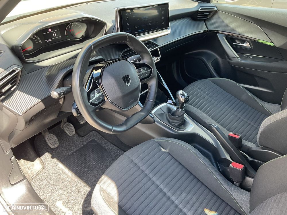 Peugeot 2008 1.2 PureTech Active Pack - 24