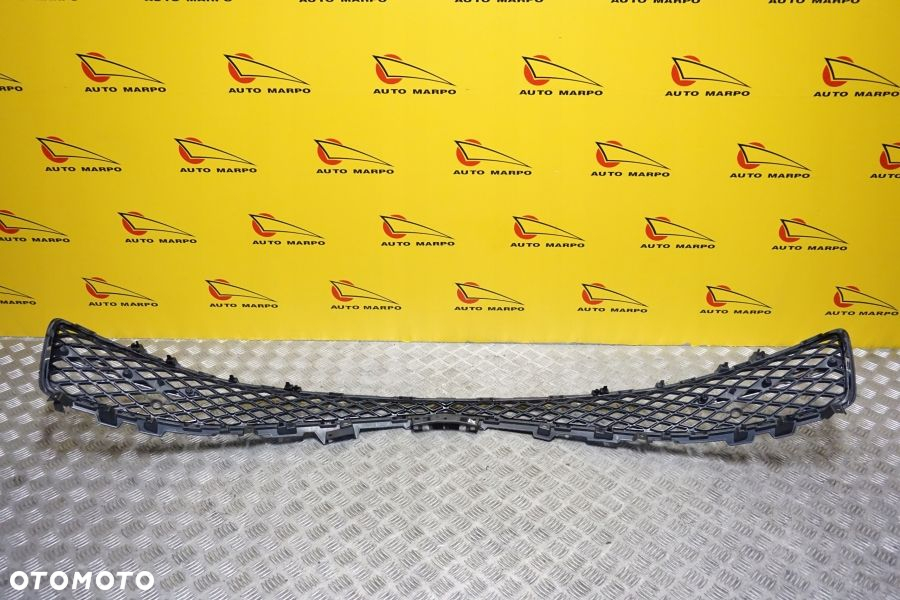 GENESIS G80 2020 - 2023 Grill Dolny Kratka w Zderzak USA - 5