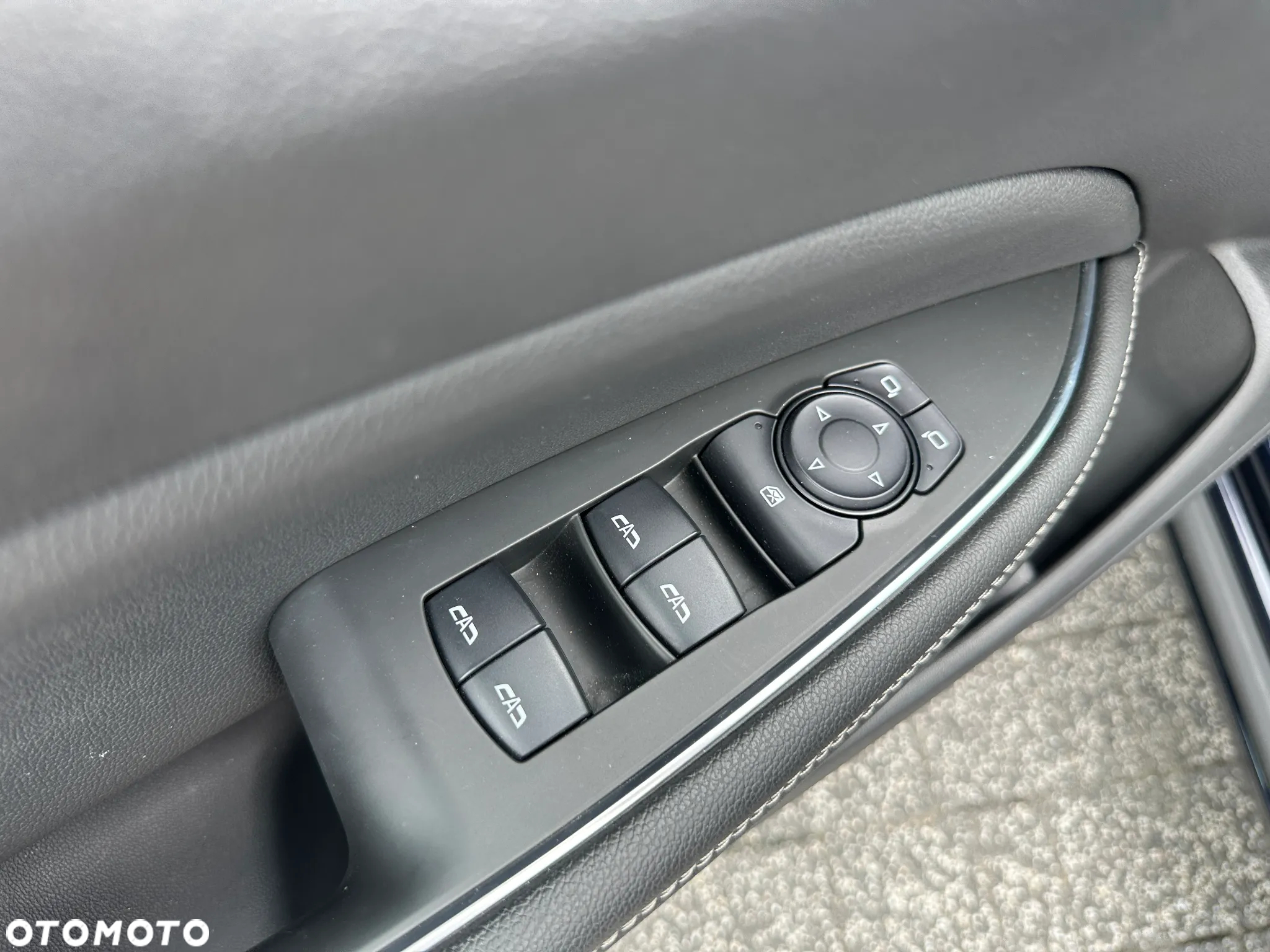 Opel Insignia 1.5 T Innovation S&S - 16
