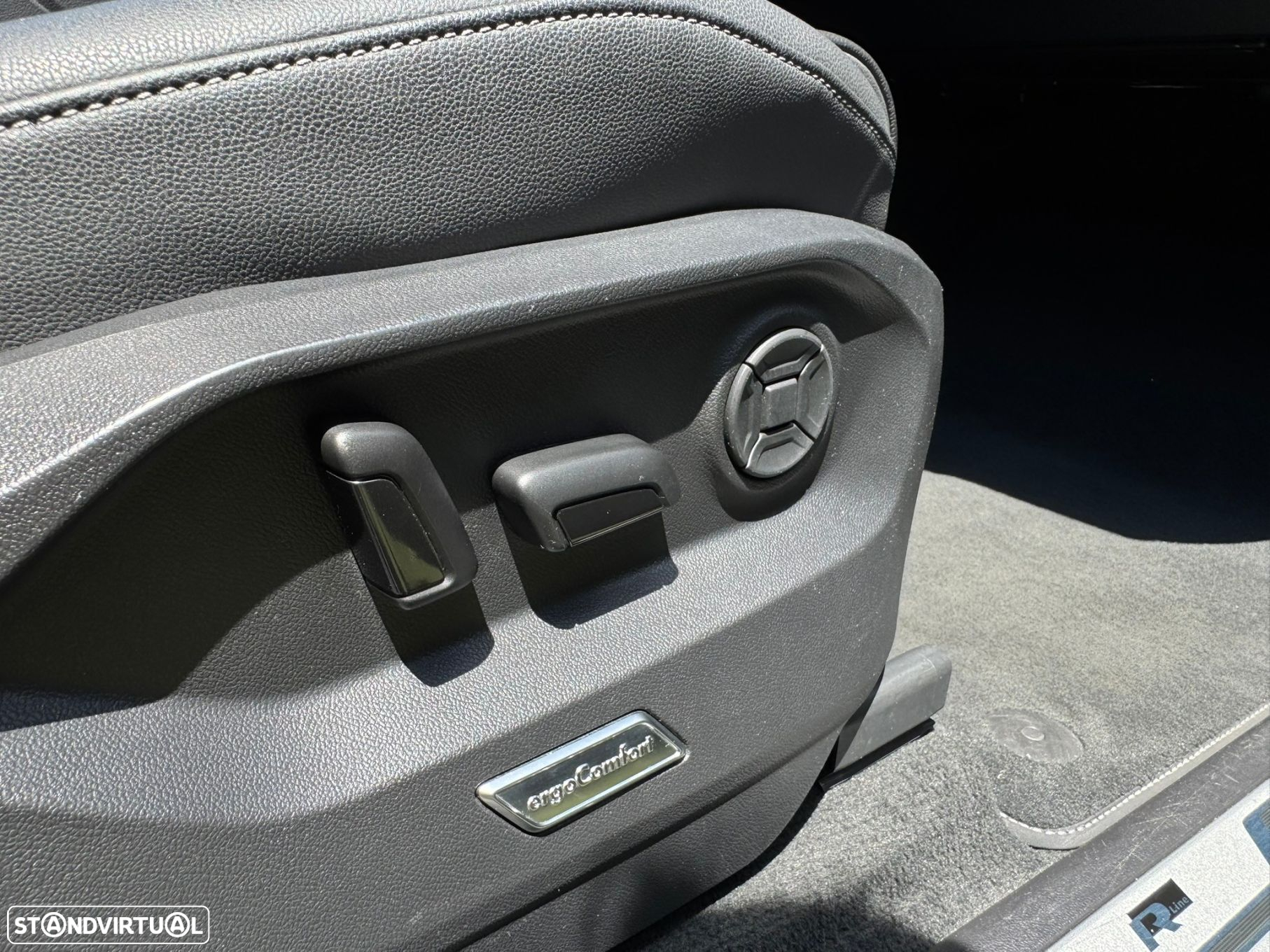VW Touareg 3.0 TDI V6 R-Line - 22