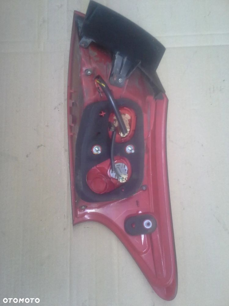 Skoda Citygo lampa tylna lewa - 9