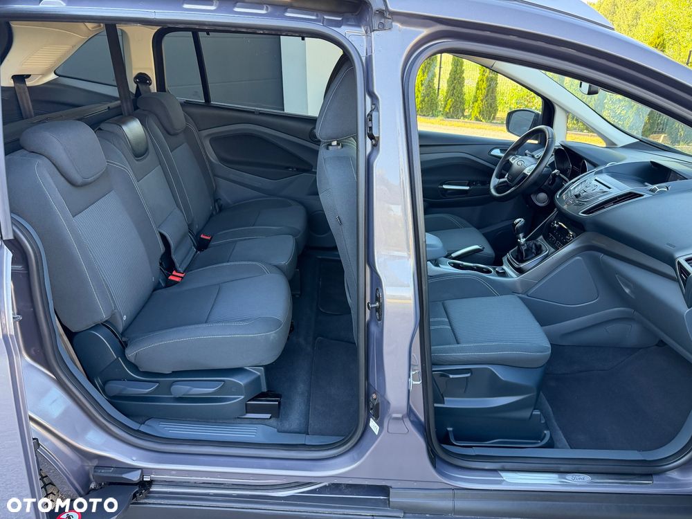 Ford Grand C-MAX - 18
