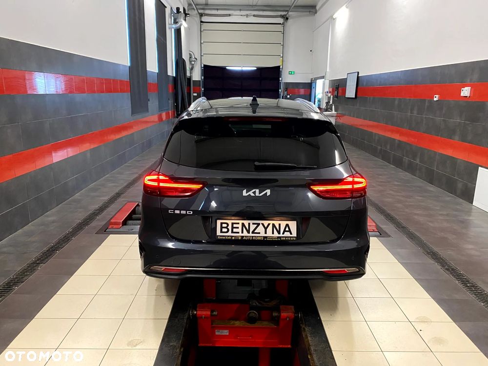 Kia Ceed 1.5 T-GDI L Business Line Plus - 11