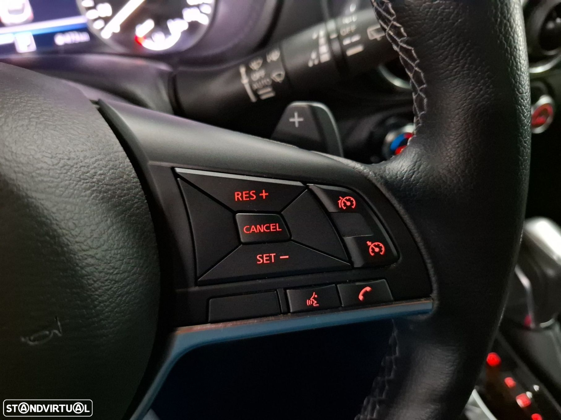 Nissan Juke 1.0 DIG-T N-Connecta NAV. DCT - 16