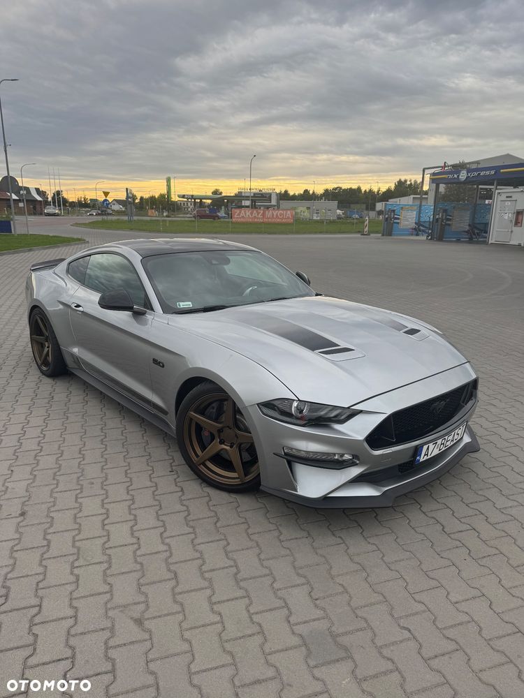Ford Mustang - 1