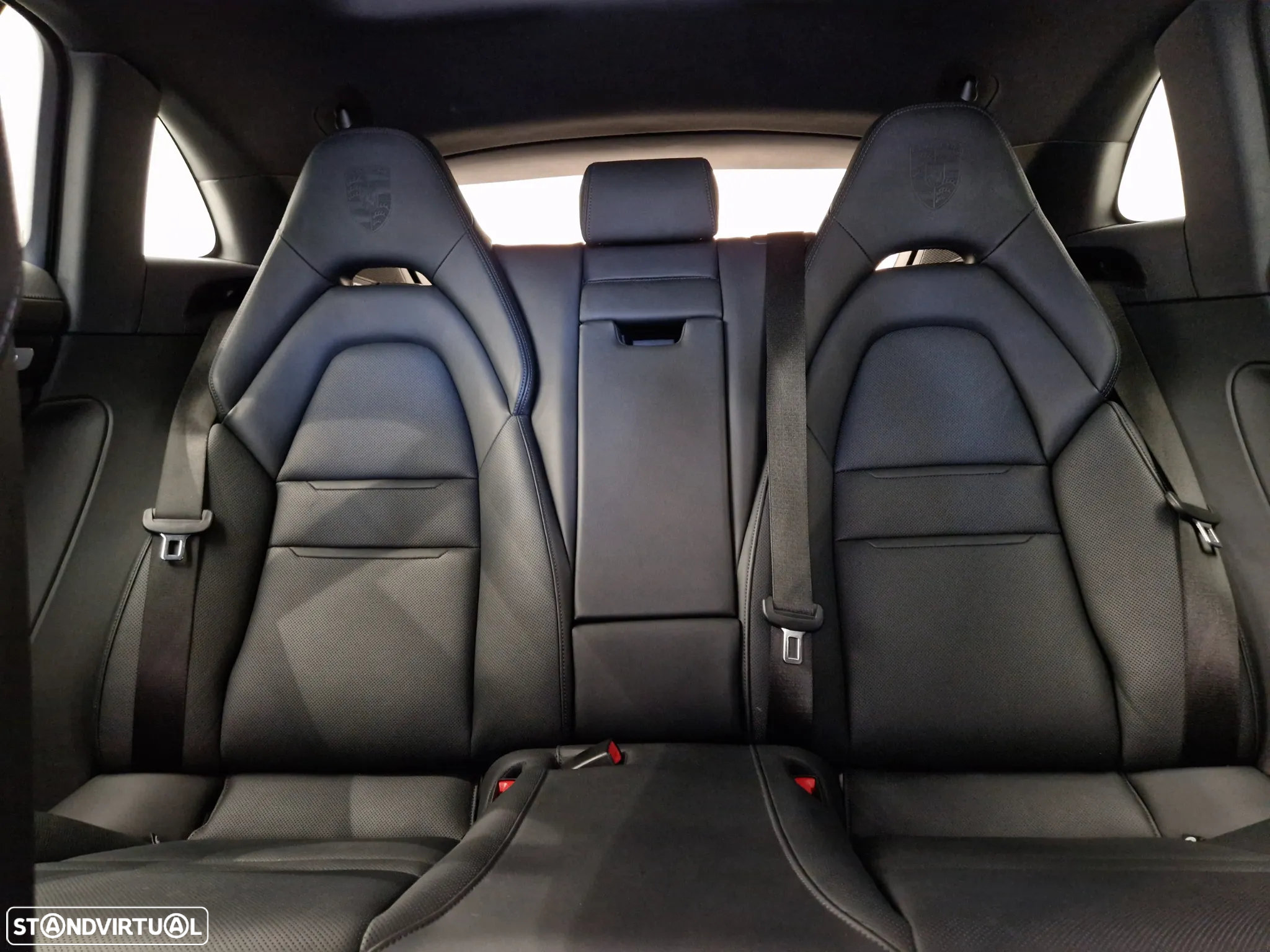 Porsche Panamera Sport Turismo 4 E-Hybrid Platinum Edition - 33
