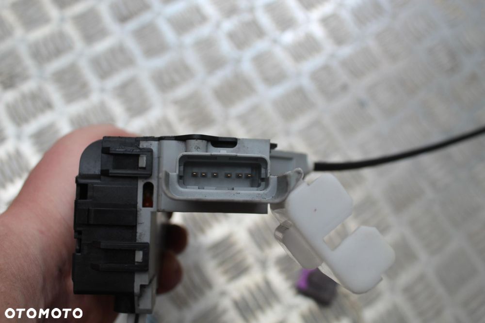 ZAMEK DRZWI LEWY TYŁ 6 PIN PEUGEOT 407 - 4