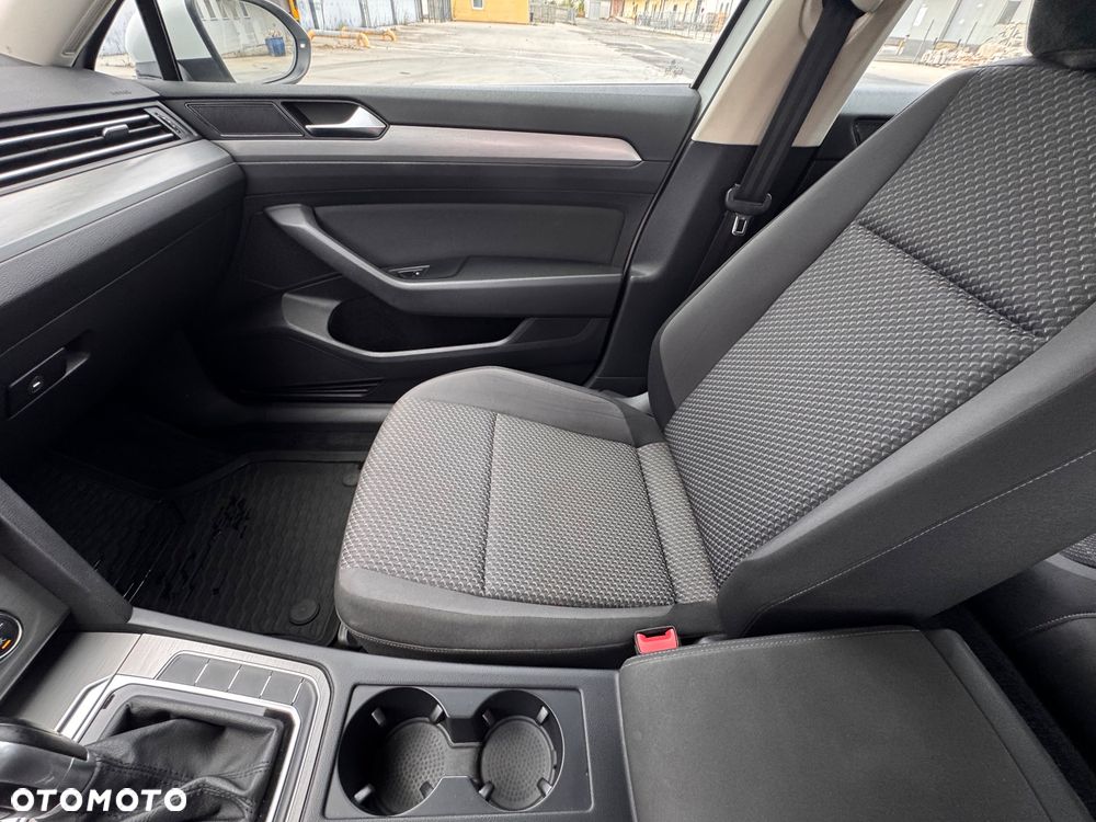 Volkswagen Passat Variant 2.0 TDI BMT SCR Trendline DSG7 - 27