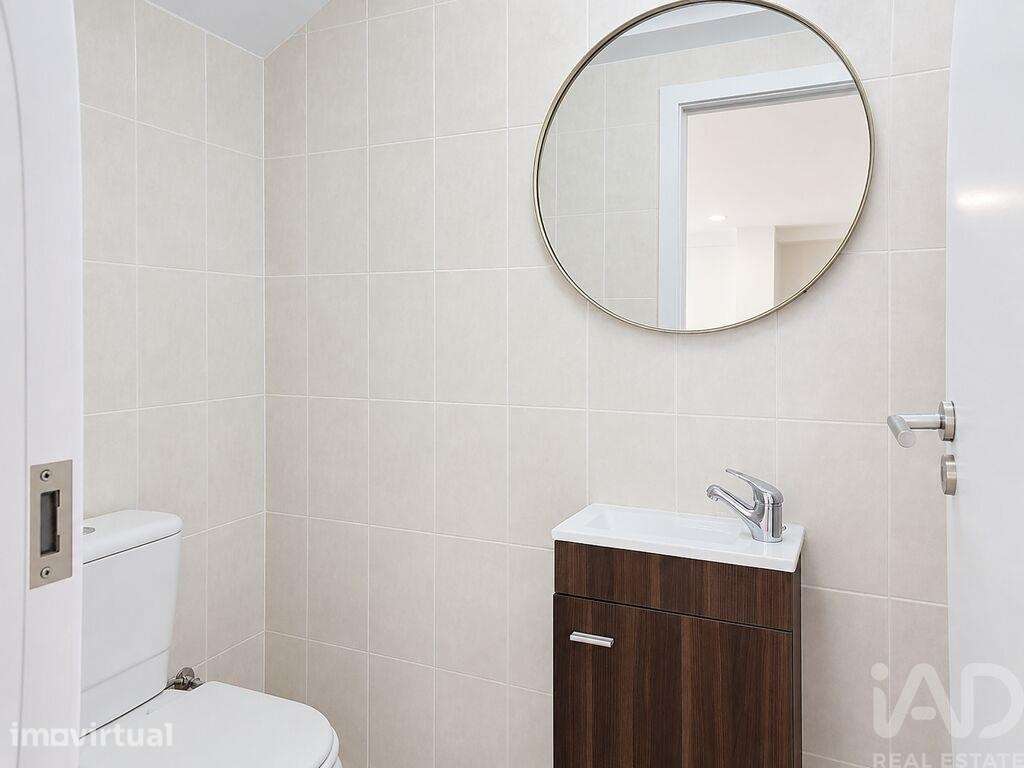Apartamento T2 em Oliveira de 100 m2 - Grande imagem: 4/24