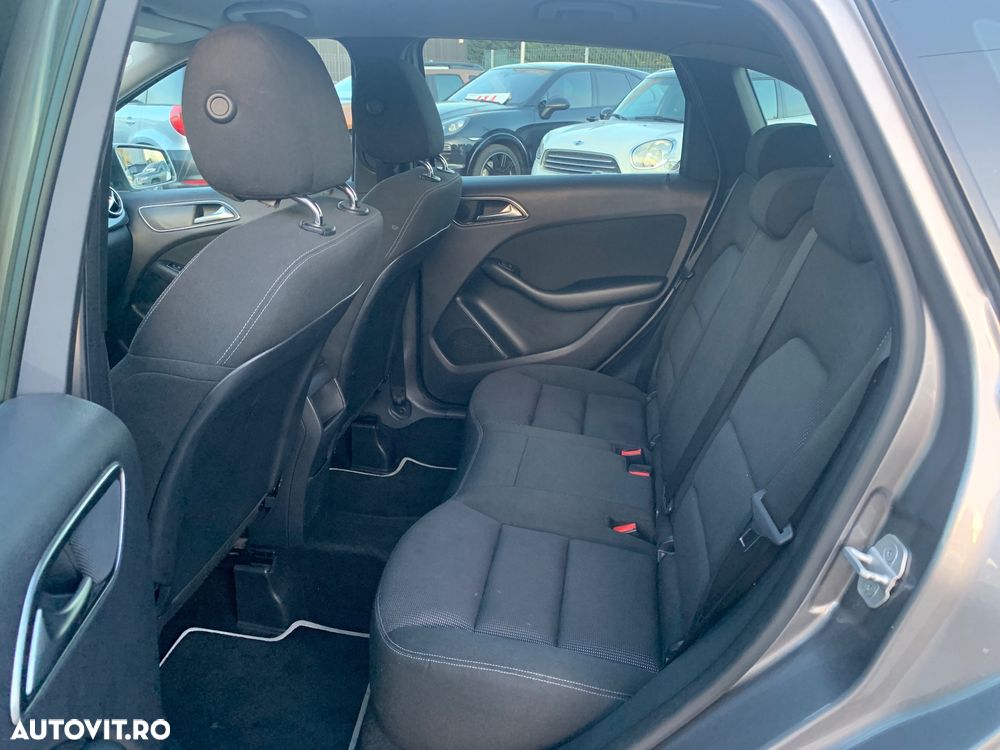 Mercedes-Benz B - 14