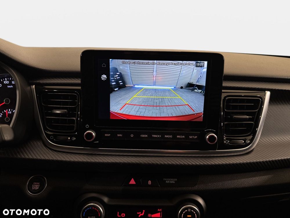 Kia Rio - 23