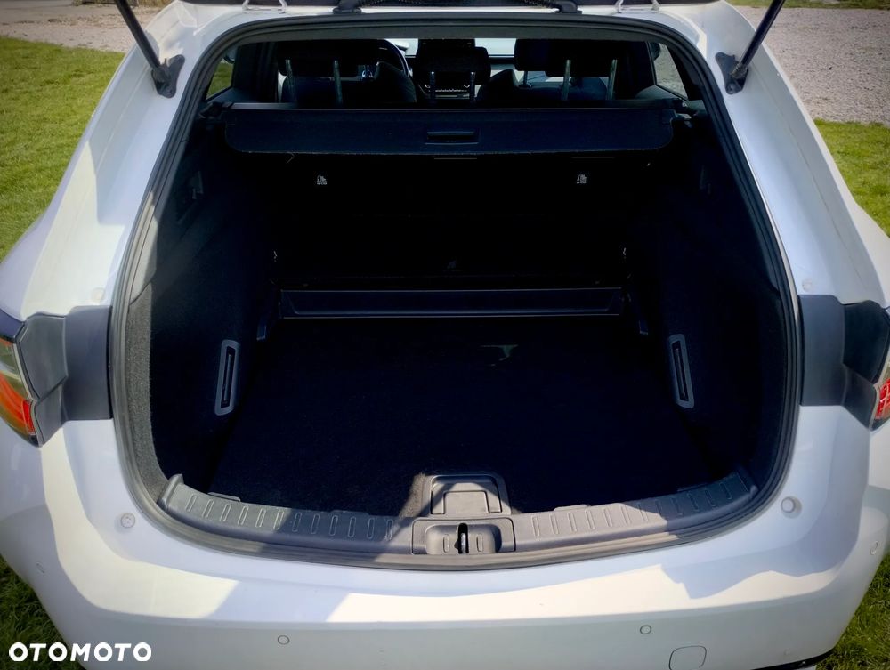 Toyota Corolla 1.8 Hybrid Comfort - 16