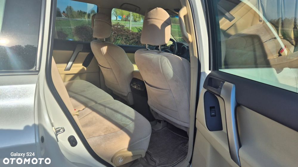 Toyota Land Cruiser - 11