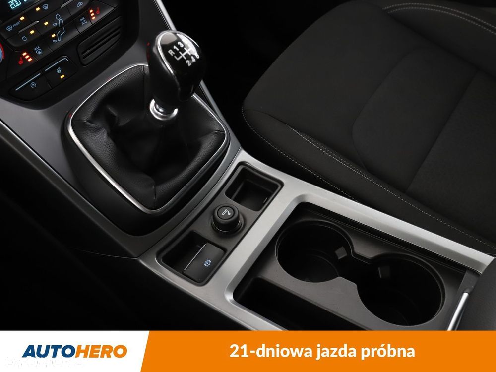 Ford Kuga - 27
