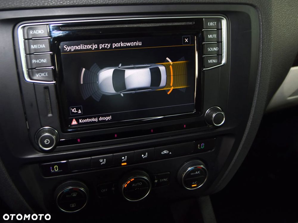 Volkswagen Jetta - 18