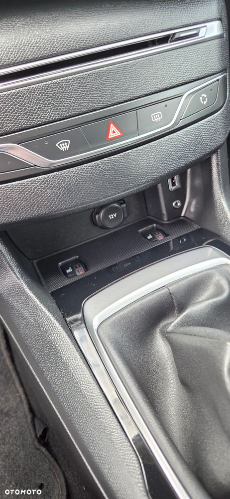 Peugeot 308 BlueHDi FAP 120 Stop & Start Allure - 28