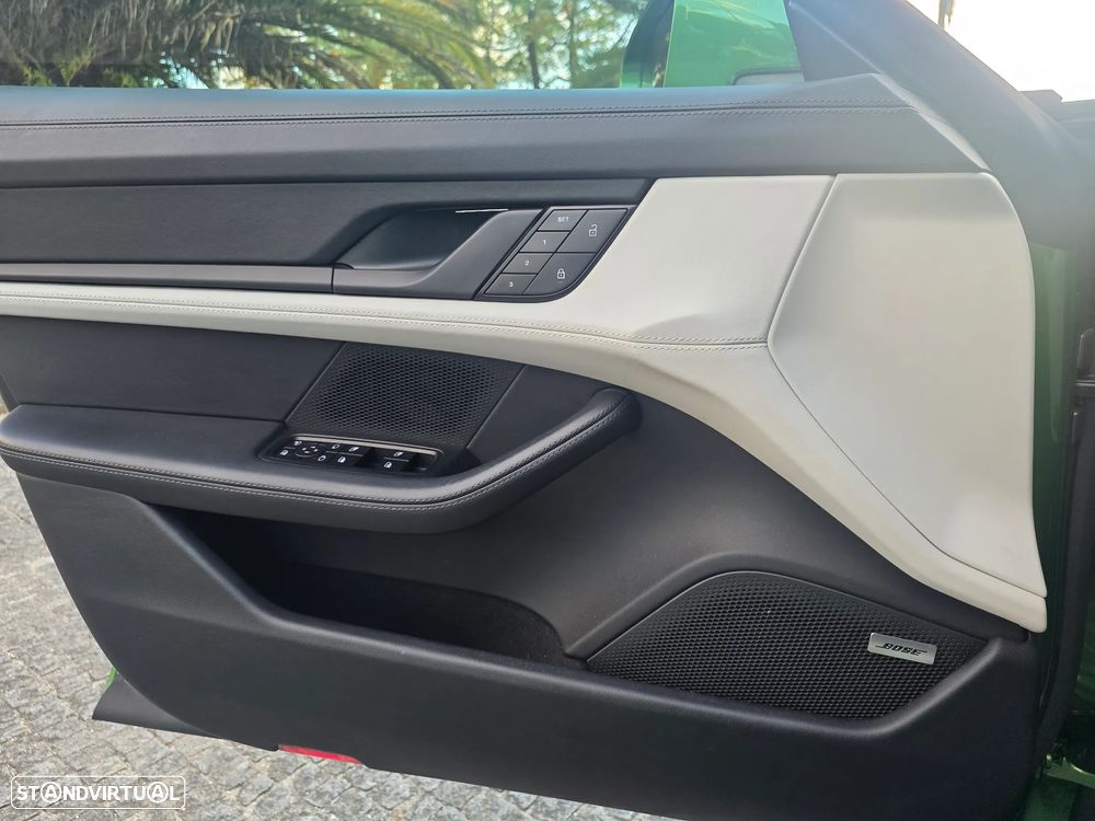 Porsche Taycan Sport Turismo Turbo - 22