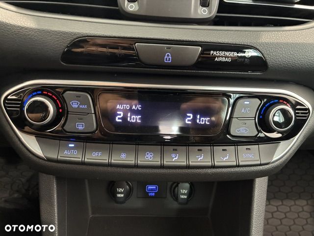 Hyundai i30 1.5 DPI Comfort - 17