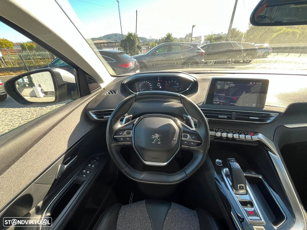 Peugeot 3008 1.2 PureTech Allure EAT8 - 17