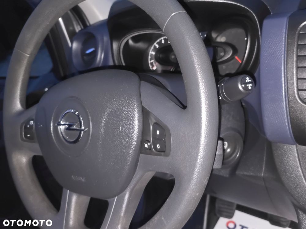 Opel Vivaro - 27