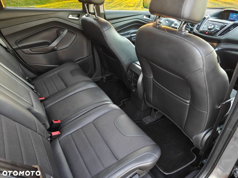 Ford Kuga 2.0 TDCi 4WD Titanium Plus - 16
