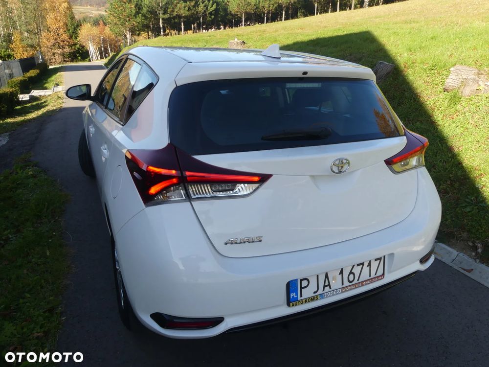 Toyota Auris 1.33 VVT-i Comfort - 29