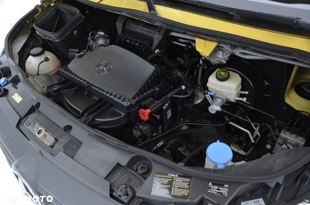 Mercedes-Benz Sprinter - 28