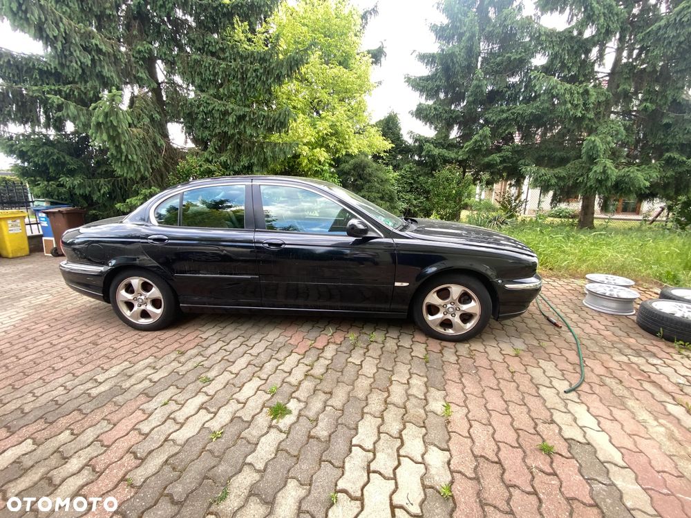 Jaguar X-Type - 1