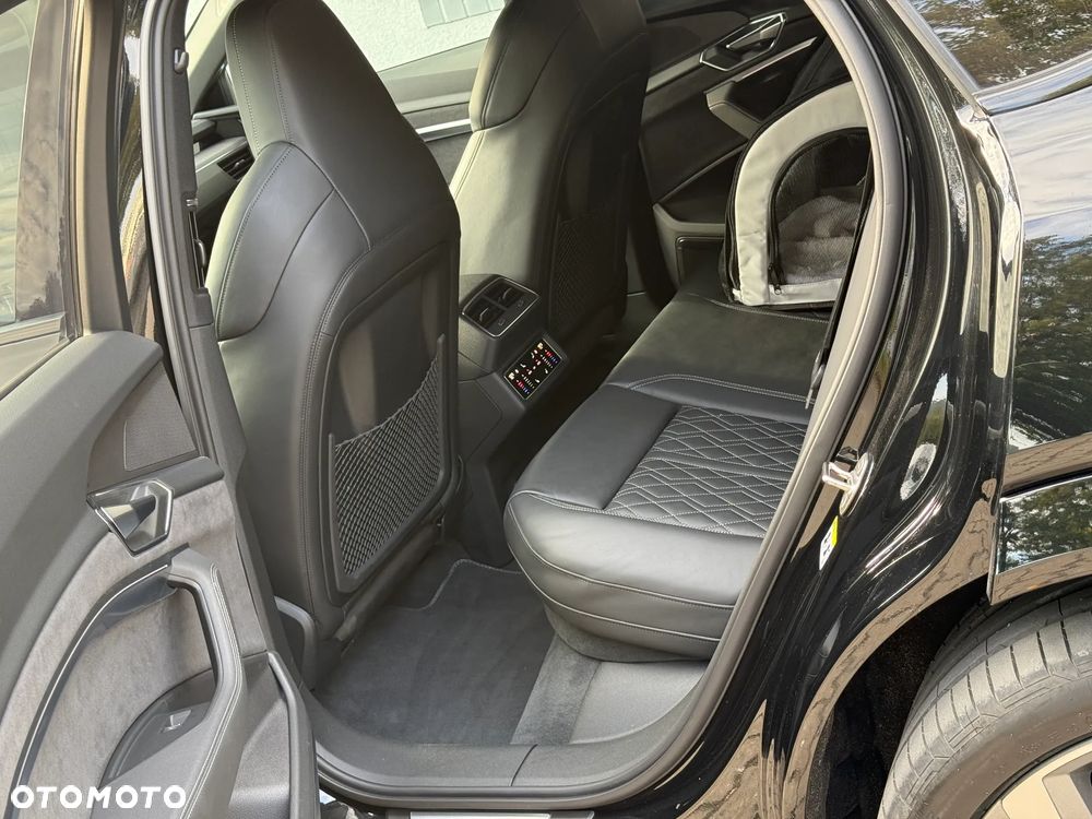 Audi e-tron S quattro - 21