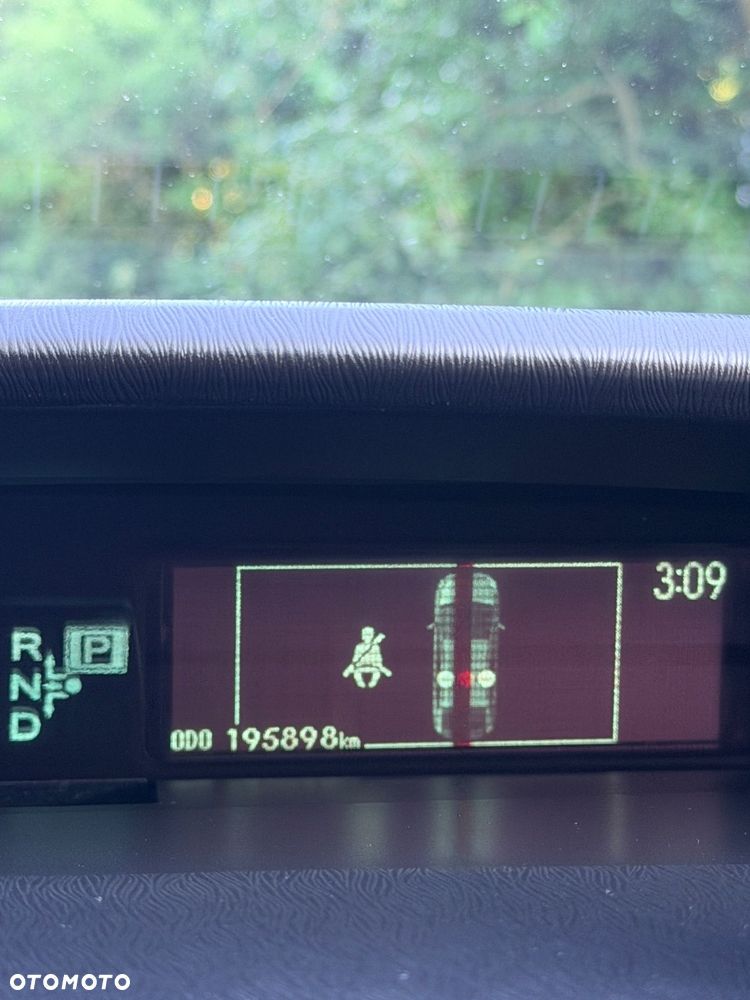 Toyota Prius 1.8 HSD Premium - 13