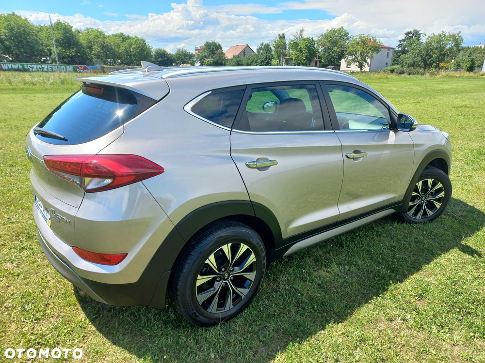 Hyundai Tucson - 2