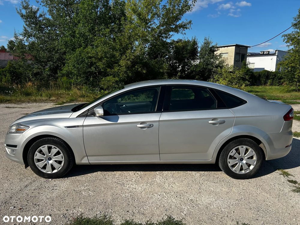 Ford Mondeo 2.0 TDCi Ambiente - 8