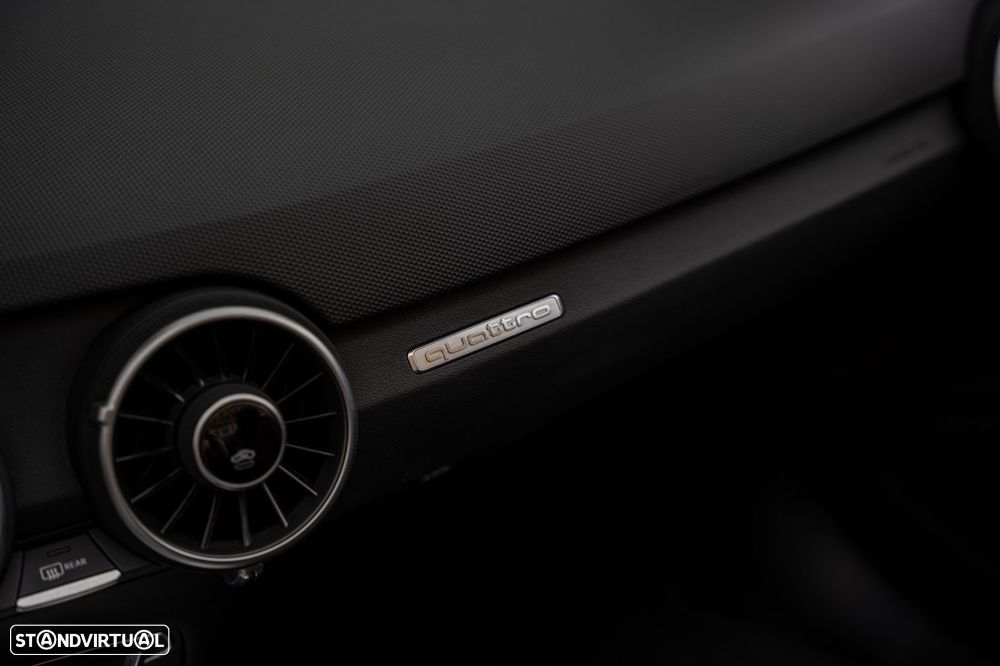 Audi TTS Roadster 2.0 TFSi quattro S Tronic - 24