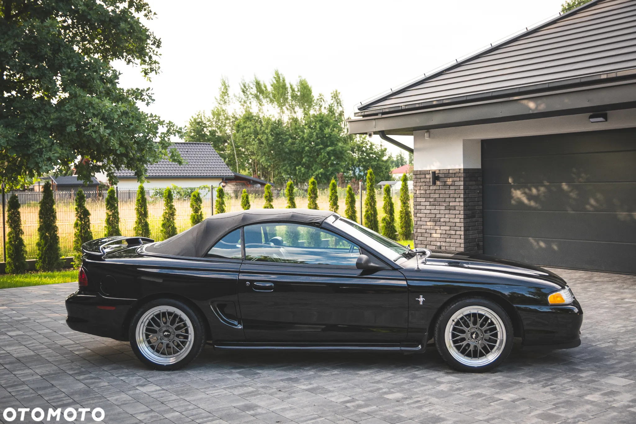 Ford Mustang - 13