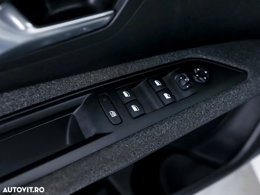 Peugeot 3008 1.5 BlueHDI S&S Active - 26