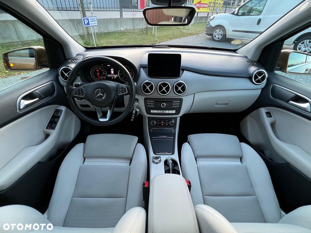 Mercedes-Benz Klasa B 220 (CDI) d 4Matic 7G-DCT - 21