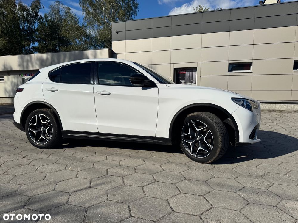 Alfa Romeo Stelvio 2.0 Turbo TI Q4 - 5