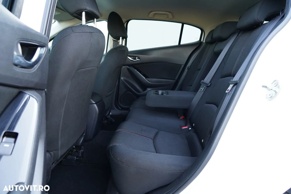 Mazda 3 SKYACTIV-G 120 Exclusive-Line - 18