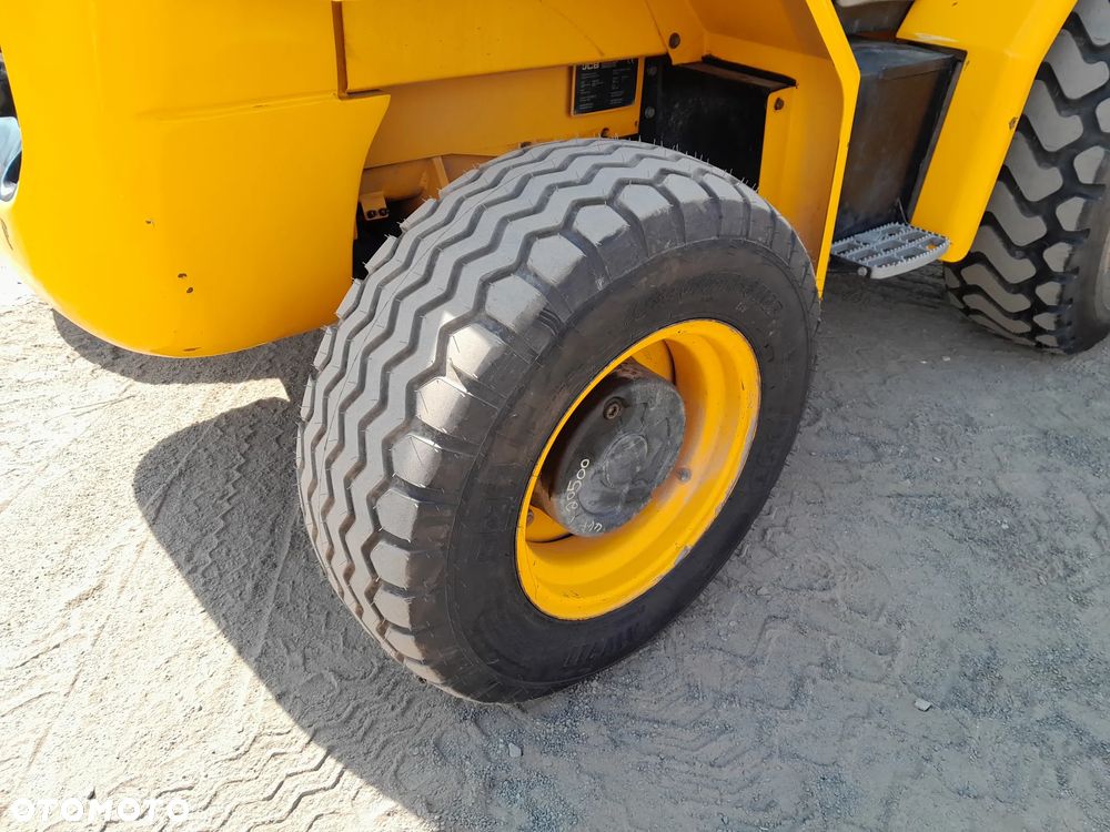 JCB 930-4 940-4 TRIPLEX 4X4 4,5m - 16