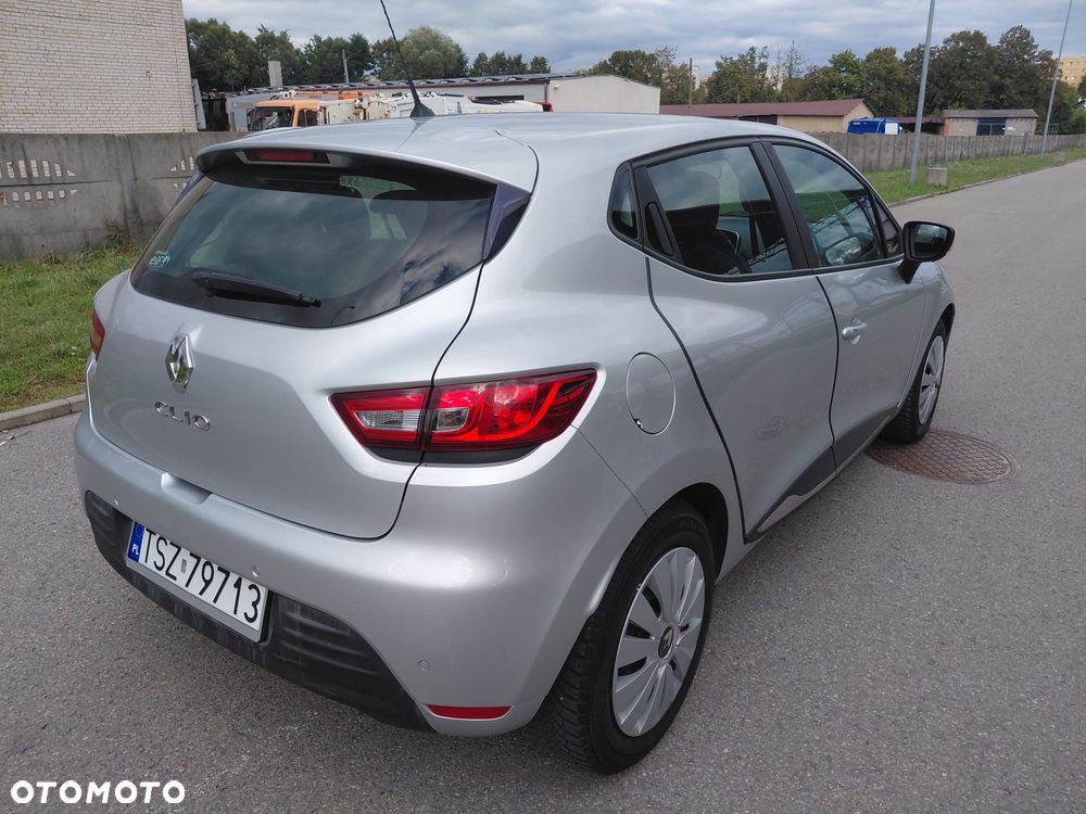Renault Clio - 8