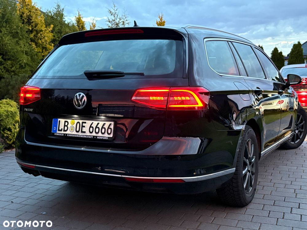 Volkswagen Passat 1.8 TSI (BlueMotion Technology) DSG Highline - 29