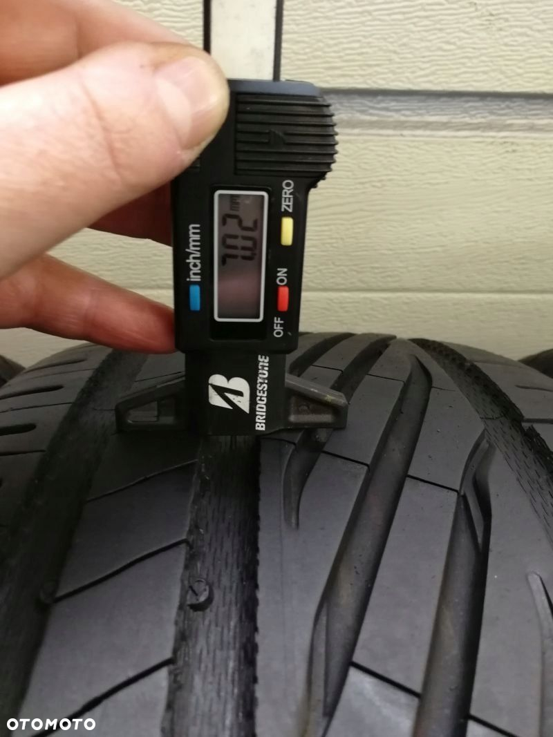 Opony letnie 235/55 R 17 Uniroyal RainSport 5 - 5