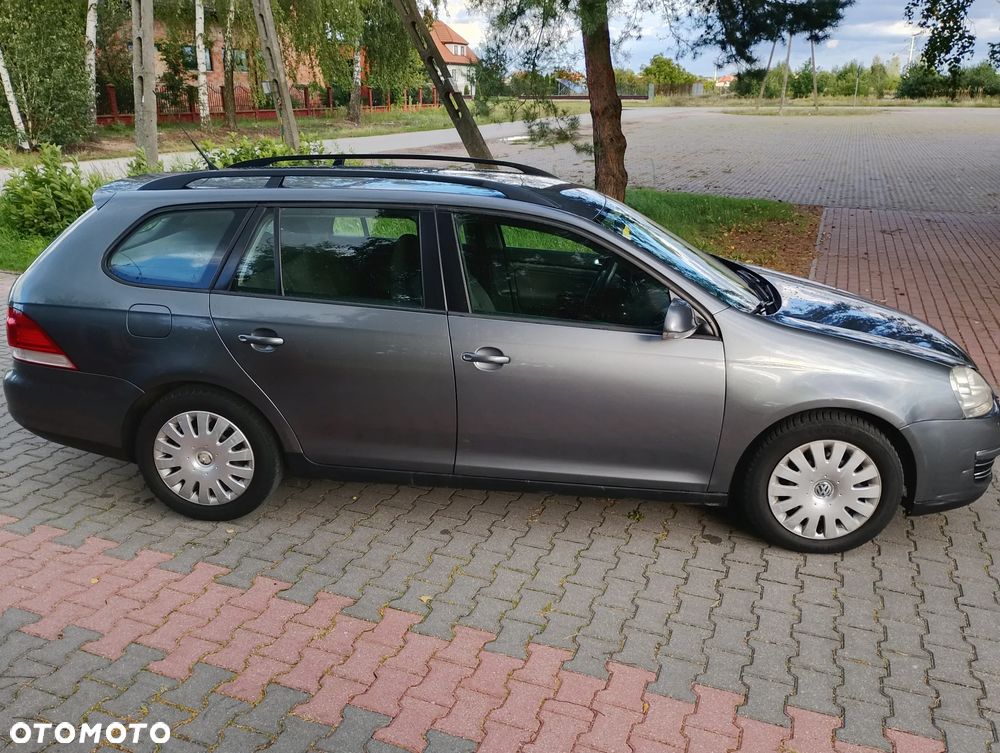 Volkswagen Golf Variant 1.9 TDI DPF Comfortline BlueMotion - 4