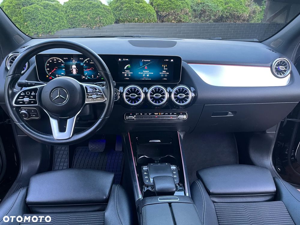 Mercedes-Benz GLA 200 Style - 10