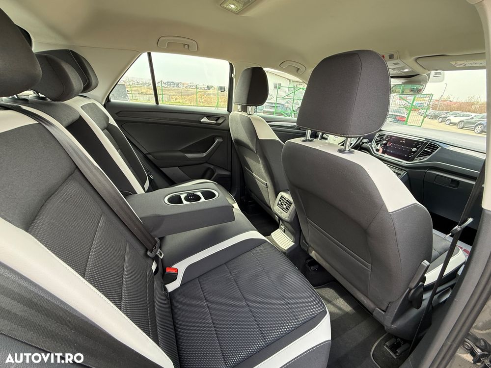 Volkswagen T-Roc 1.5 TSI OPF DSG Style - 8