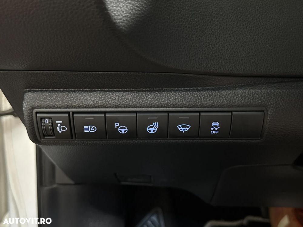 Toyota Corolla - 16