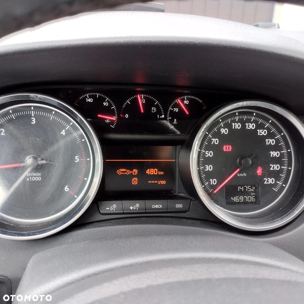 Peugeot 508 HDi FAP 140 Family - 16