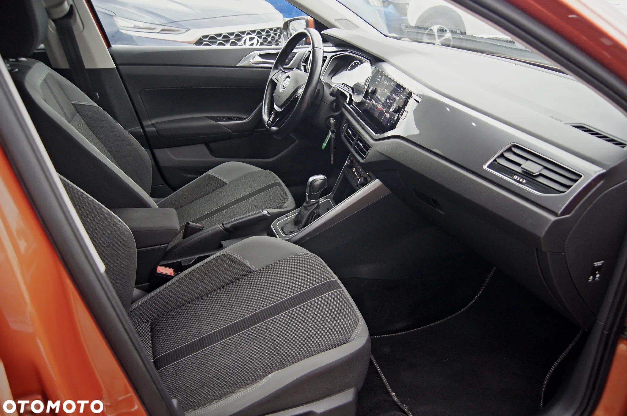 Volkswagen Polo 1.0 TSI R-Line DSG - 17